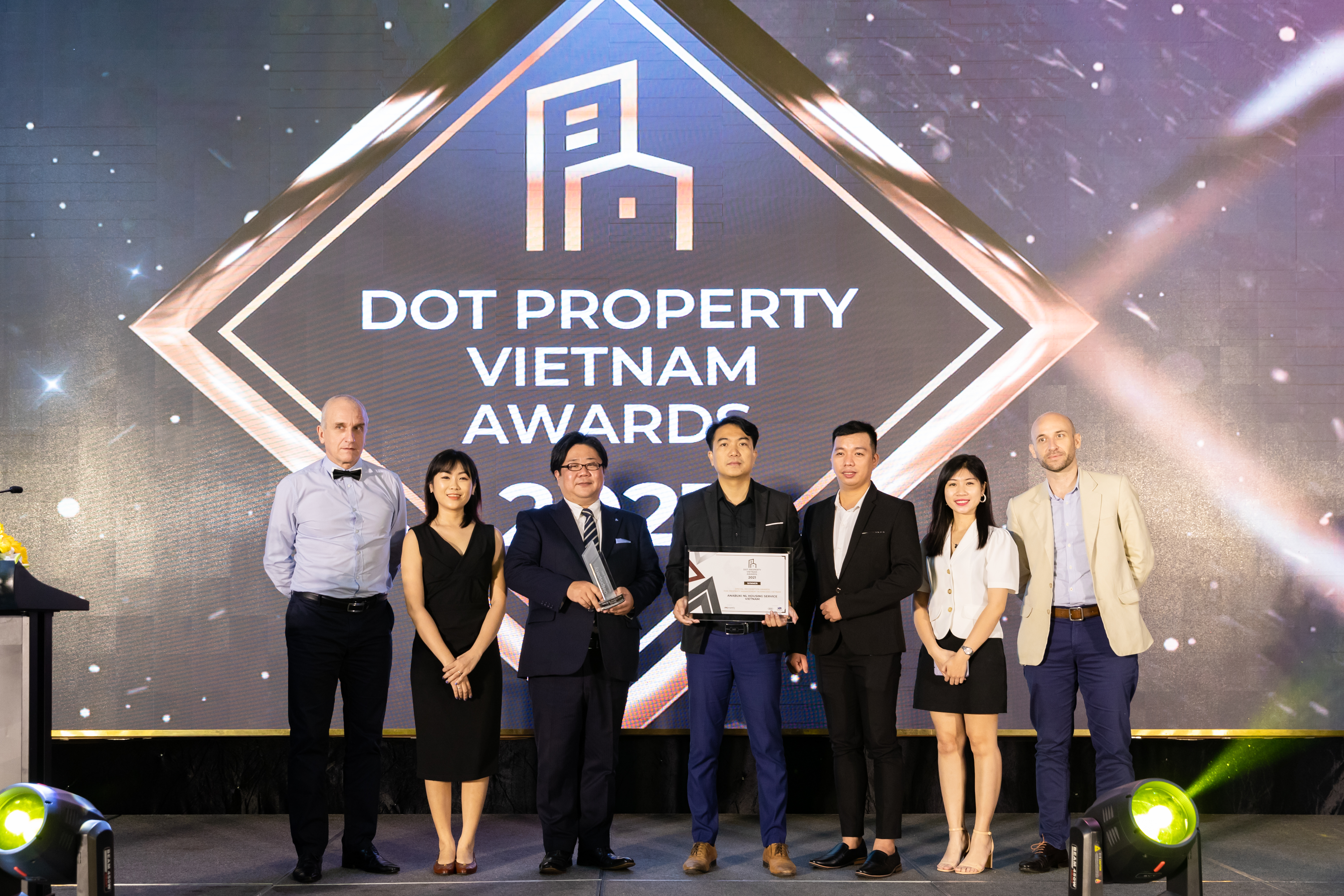 Anabuki NL Housing Service Việt Nam khẳng định vị thế với giải thưởng “ Vinh Danh Đặc Biệt Dành Cho Công Ty Quản Lý Bất Động Sản Tốt Nhất 2021”