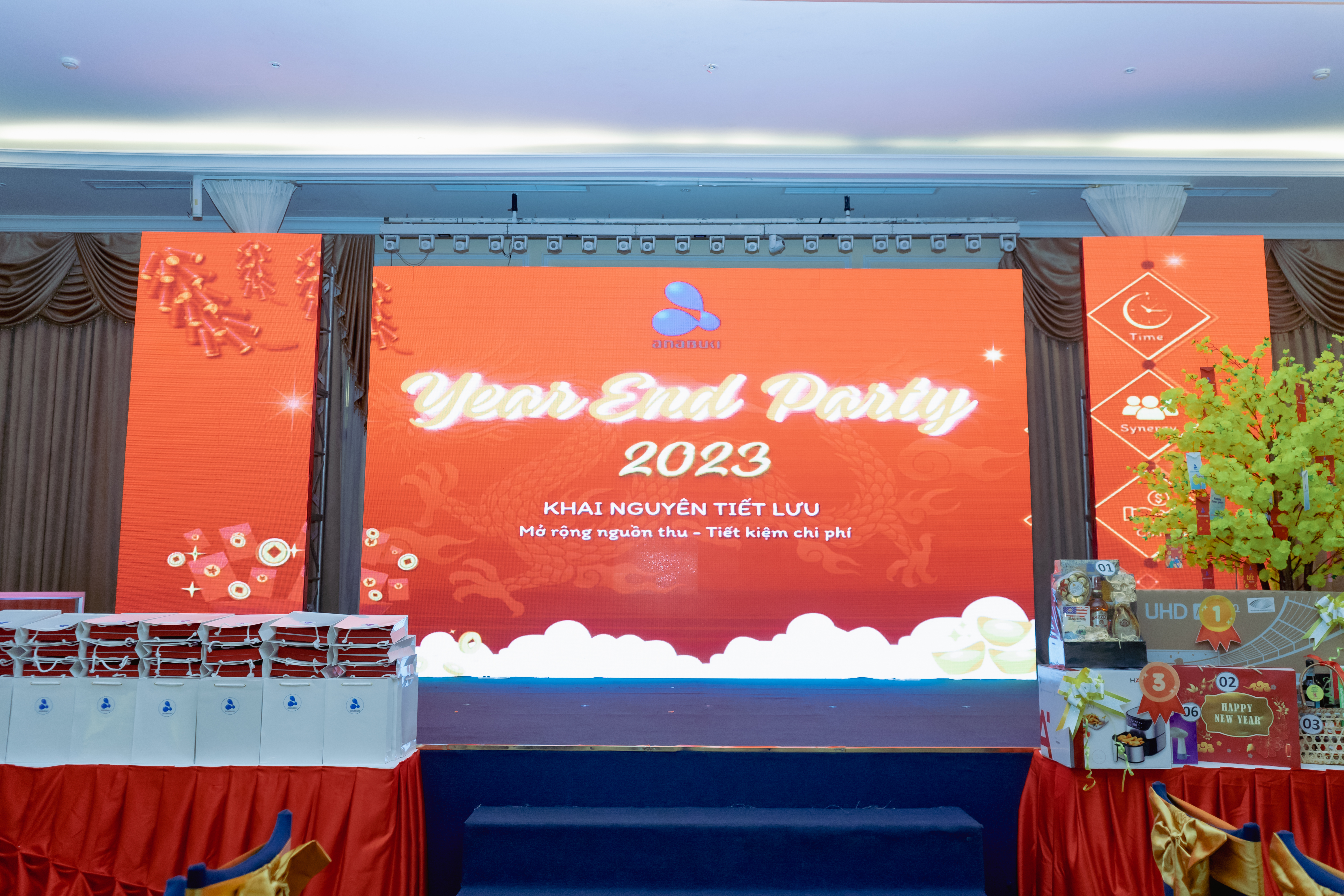 ANABUKI YEAR END PARTY: CLOSING 2023, OPENING 2024